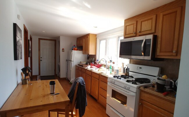 108 Cross St unit 1, Somerville, MA 02145 - photo 3