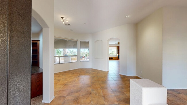 16081 W Piccadilly Rd, Goodyear, AZ 85395 - photo 2
