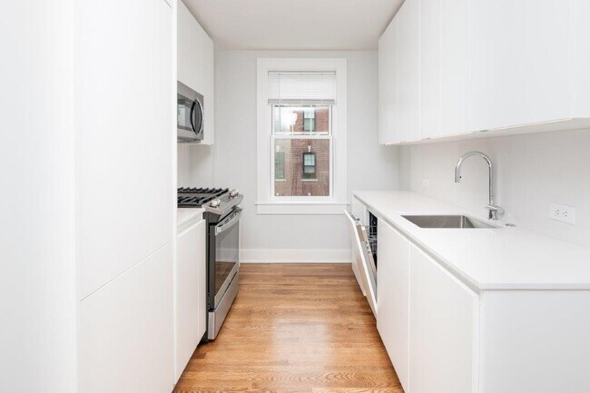 17 Forest St unit 18-3, Cambridge, MA 02140 - photo 3