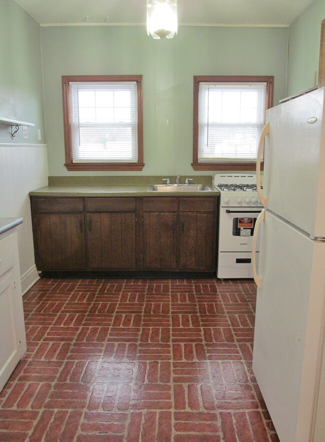 315 Longwood Ave, Bound Brook, NJ 08805