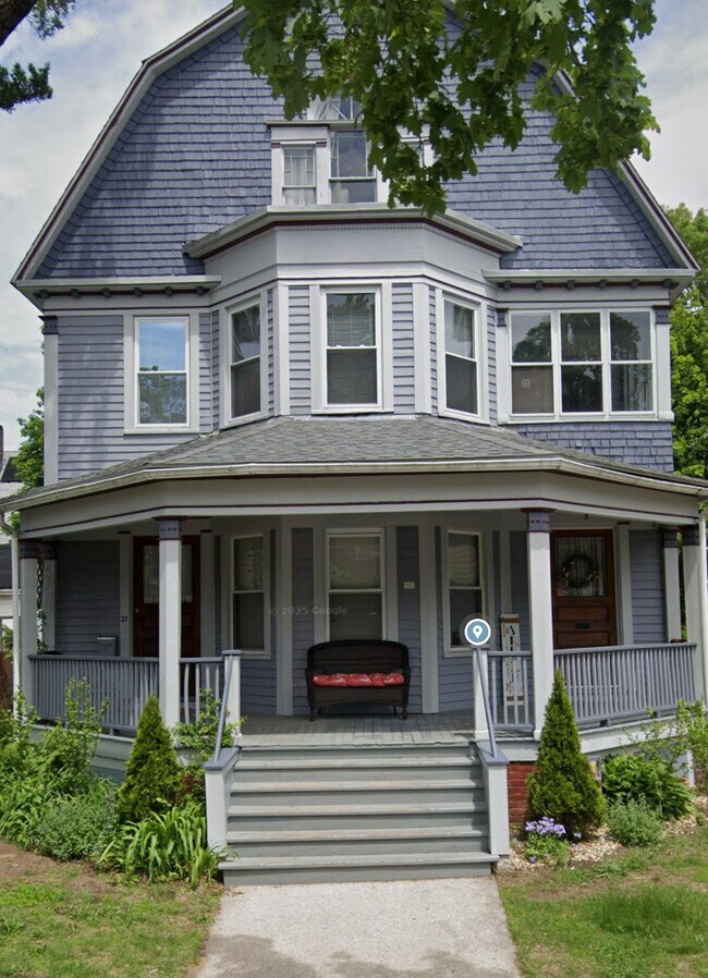 21 Lafayette St unit 21 Lafayette Street, Springfield, MA 01109 - photo 2