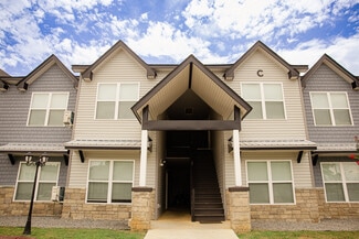 608 Hillcrest Pkwy, Dublin, GA 31021