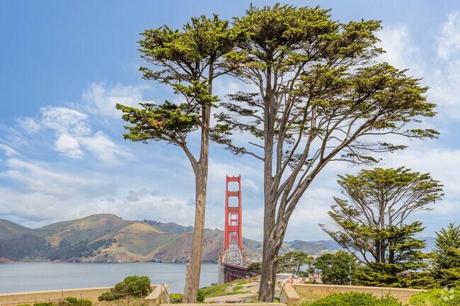 Golden Gate Overlook has one of the most iconic views of the Golden Gate Bridge by Cow  Hollow.