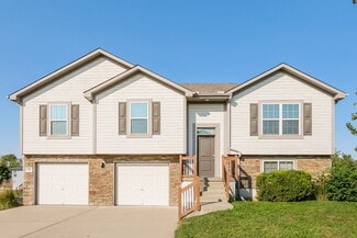 704 Fall Creek Dr, Belton, MO 64012