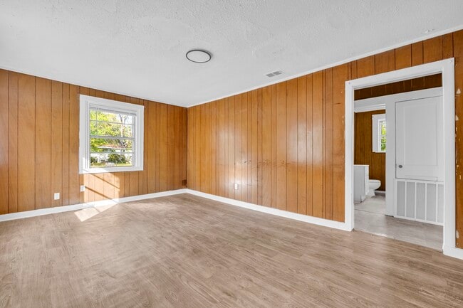 92 Tom Bayne St, West Point, MS 39773 - photo 2