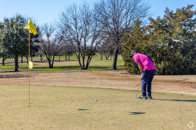 Residents enjoy relaxing afternoons at Van Zandt Country Club’s public golf course.