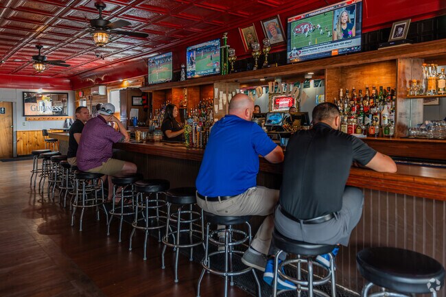 The Old Union Hotel is a popular bar in First Ward.