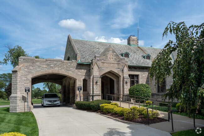 Mt. Olivet Cemetery is set on 300 landscaped acres in the heart of Detroit.