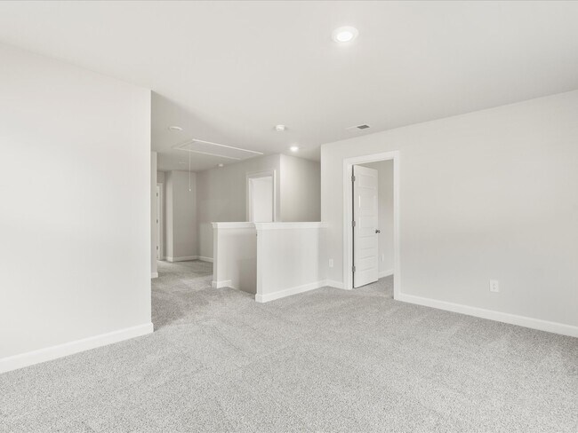 932 Penfold Point, Wellford, SC 29385 - photo 7