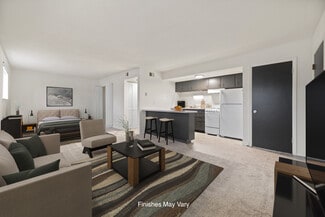 112 E Hines Place, Peoria, IL 61614