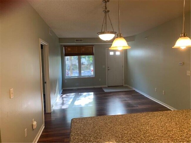 Mill Trace Condominiums unit 103, Minneapolis, MN 55414 - photo 6