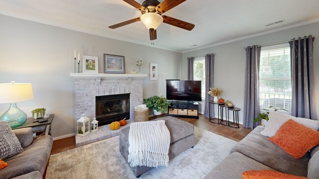 1321 Fernham Ln, Chesapeake, VA 23322 - photo 3