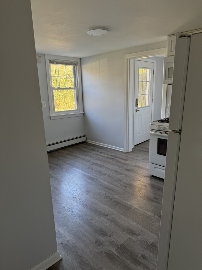 827 Woodward Ave, New Haven, CT 06512 - photo 3