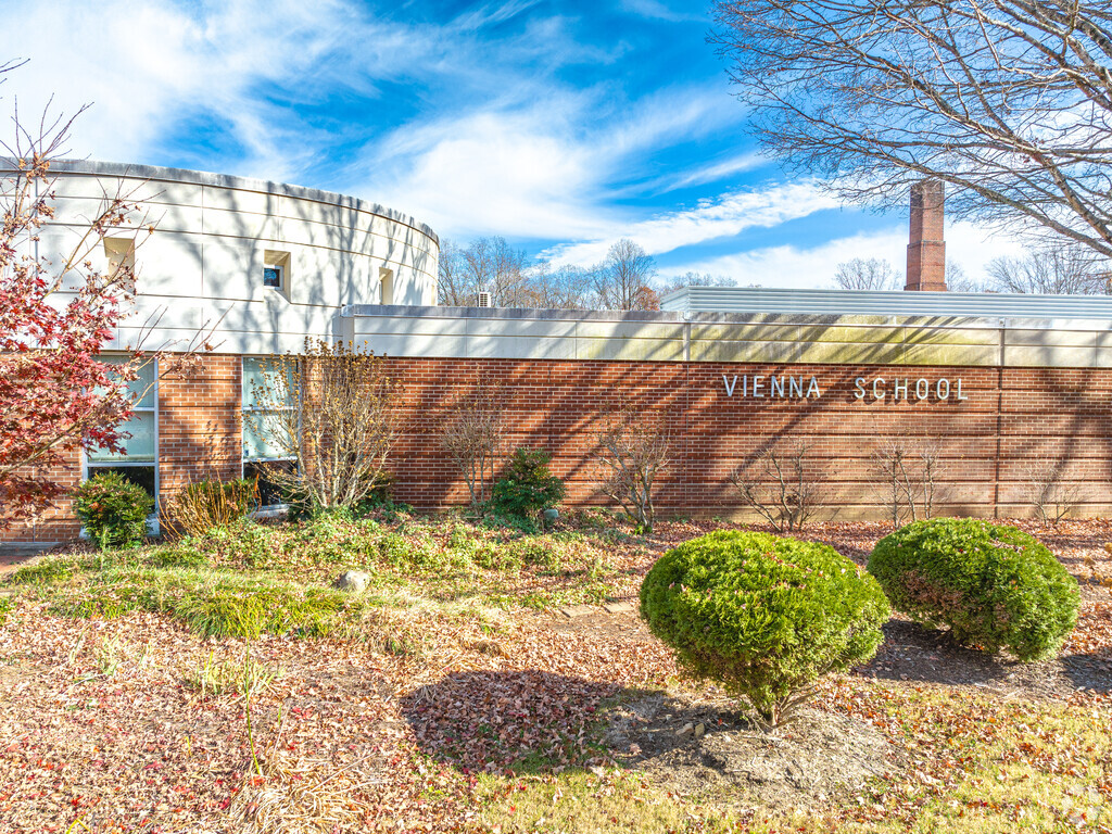 Vienna Elementary School in Pfafftown, NC serves over 700 students.
