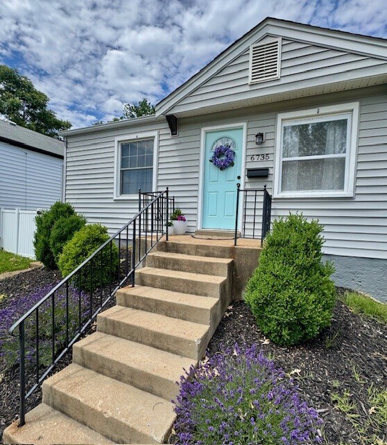6735 Dale Ave, Saint Louis, MO 63139
