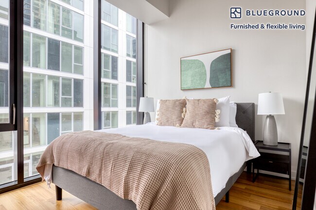 676 N La Salle Dr unit FL5-ID895, Chicago, IL 60654 - photo 7