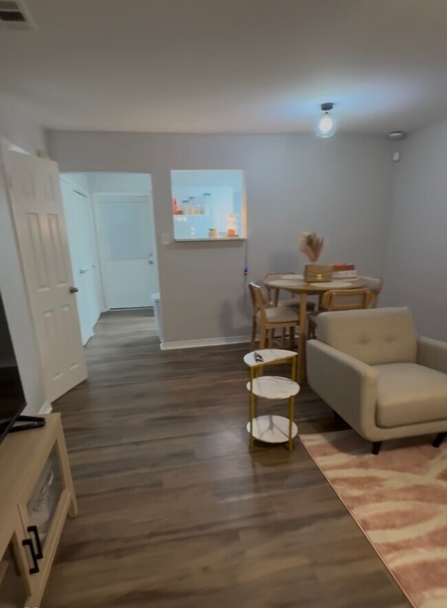 100 Winchester Dr, Lafayette, LA 70506 - photo 2