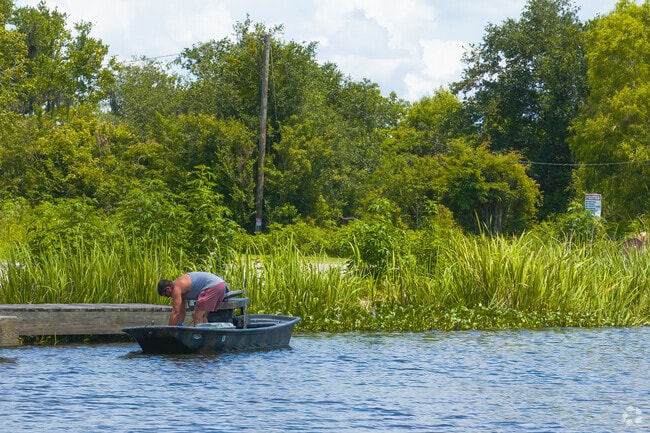 Many residents of Bayou make a living fishing for crab.