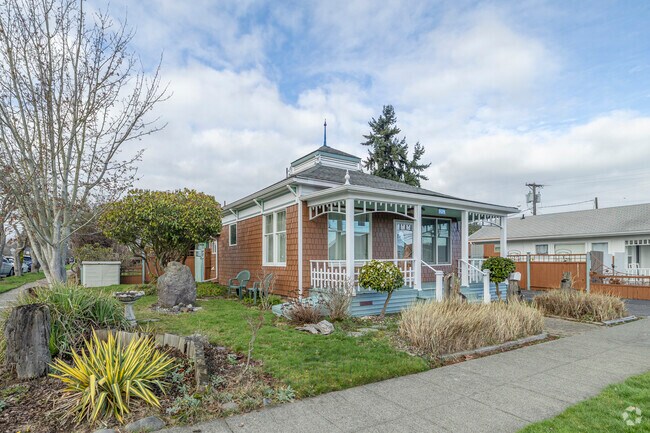 Quaint little cottages are the norm in Port Angeles WA.