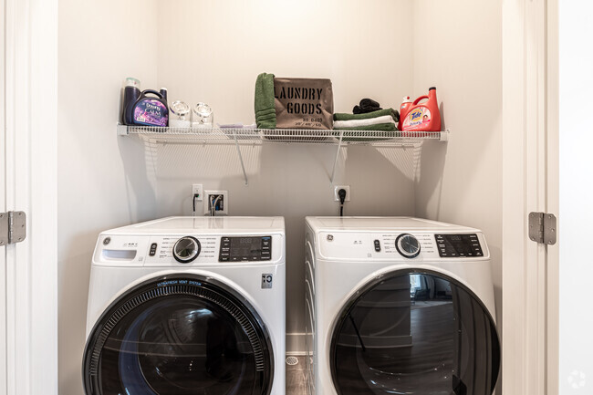 1BR, 1BA A2 -879 SF