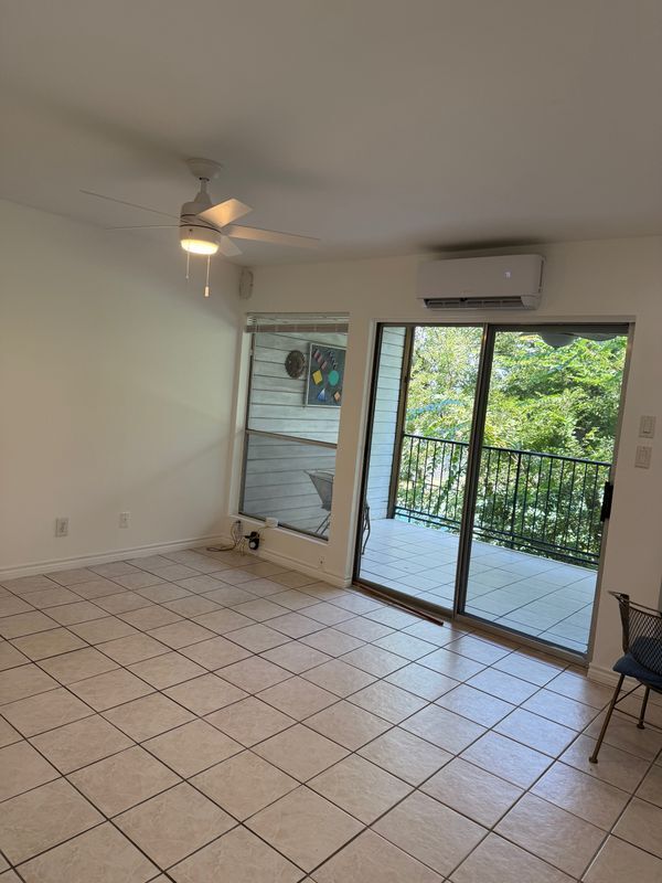 1214 Barton Hills Dr, Austin, TX 78704