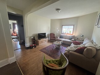 2623 N Maryland Ave Unit Floor 2, Milwaukee, WI 53211