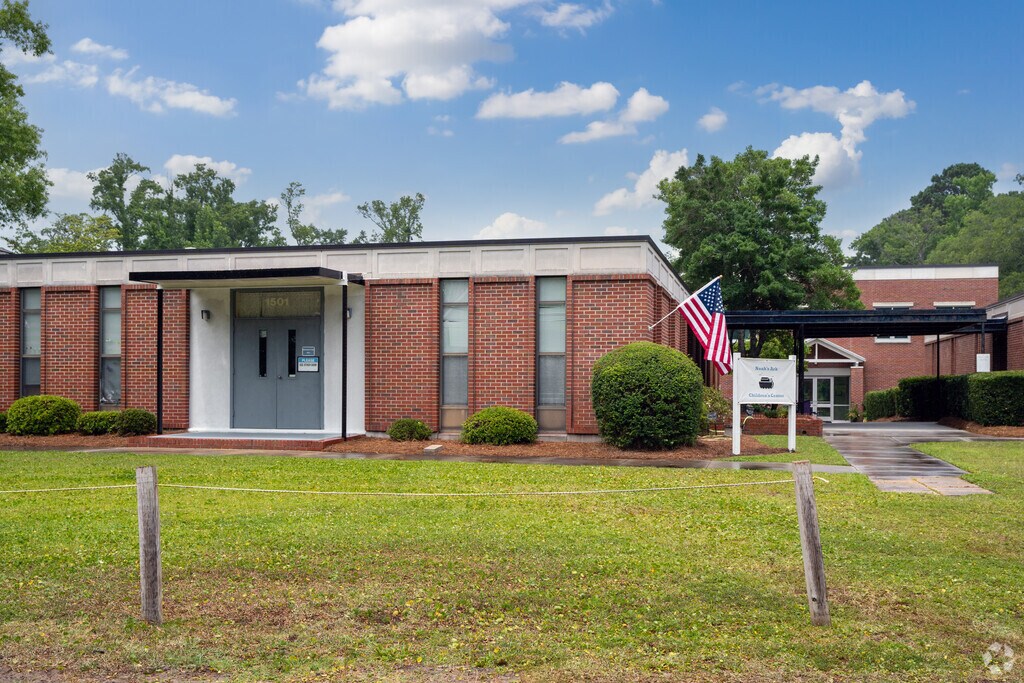 Noah's Ark Childrens Center is a school located in New Hanover County in Wilmington, NC.