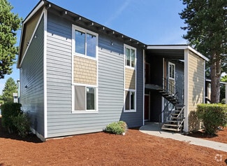 824 W Casino Rd, Everett, WA 98204