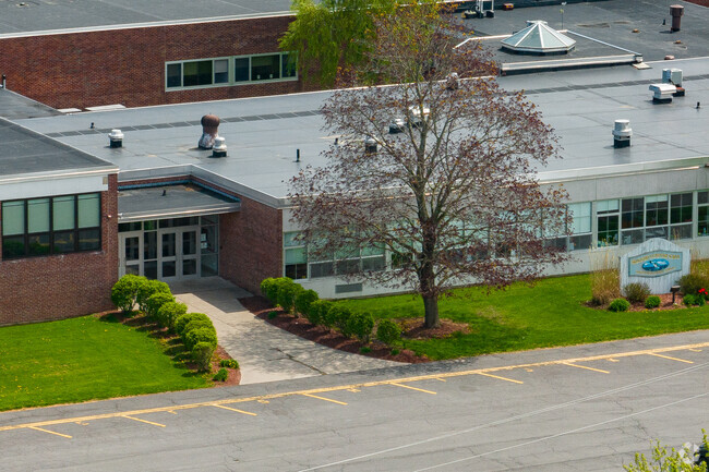 Bridgeport Elementary's main entrance can be recognized from the road.