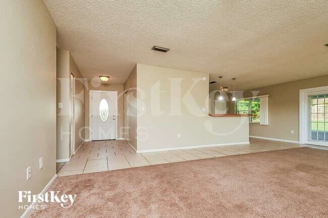 839 Sherwood Dr, Lake Wales, FL 33898 - photo 2