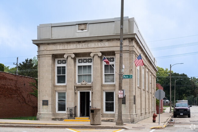 The community of Plano emerges as the first pioneer settlers arrive to establish farms.