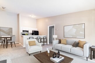 103 Weatherstone Dr, Fayetteville, NC 28311