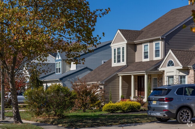 Single family homes in Marlton have plenty of space for families to grow.