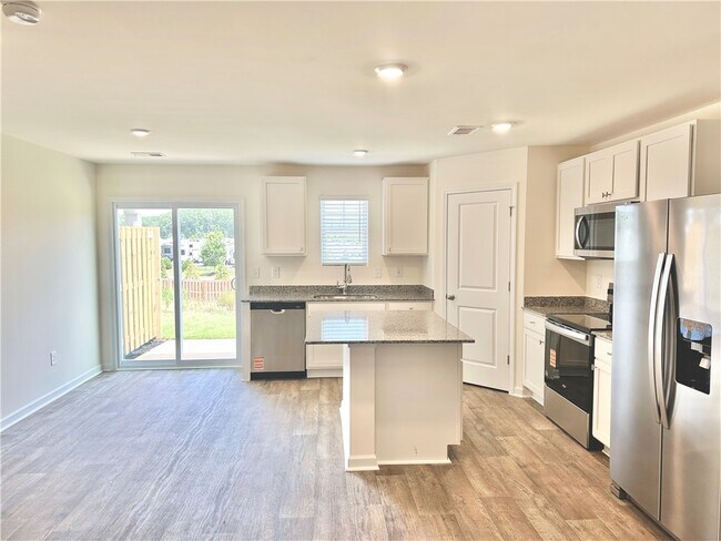 551 Seaborn Cir, Pendleton, SC 29670 - photo 5