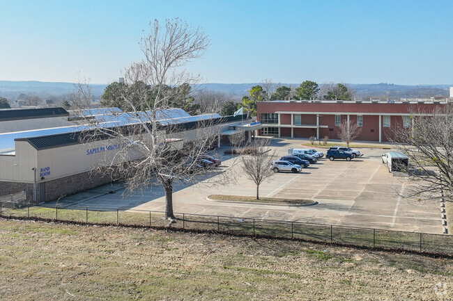Sapulpa Middle School strives to deliver academic excellence in a caring environment.