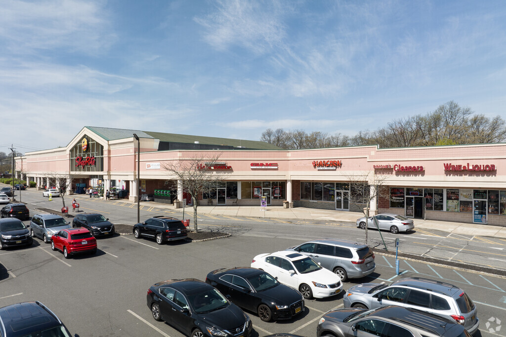 ShopRite offers Haverstraw residents a great place to buy groceries and produce nearby.