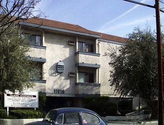 11815 Gilmore St, North Hollywood, CA 91606