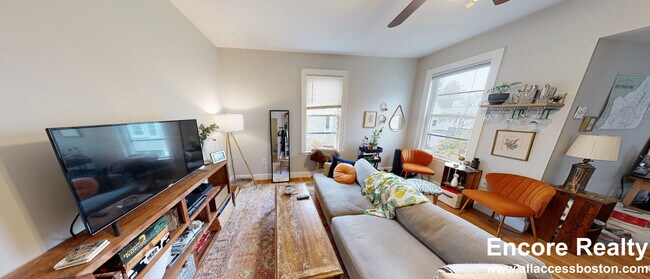 13 Pleasant St unit 2, Cambridge, MA 02139 - photo 6
