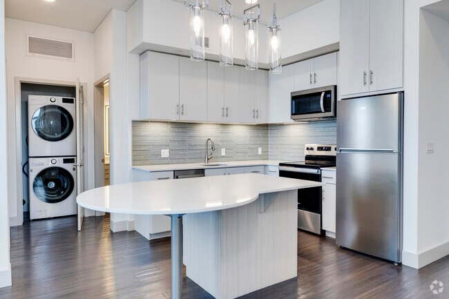 Derby, Phoenix, AZ 85004 - photo 3