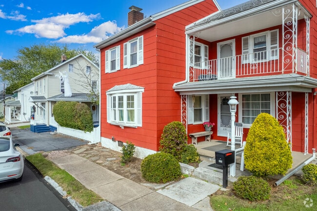 Single homes and duplexes line the streets of Susquehanna Township.