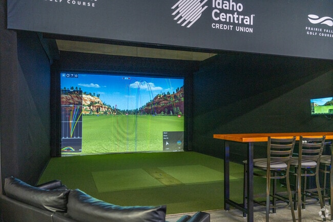 The Club at Prairie Falls features an indoor golf simulator in North Prairie.