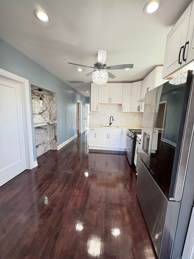 2026 W Mclean Ave unit 2, Chicago, IL 60647 - photo 7