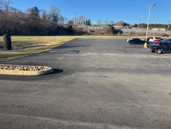 515 Cross St, New Tazewell, TN 37825 - photo 5