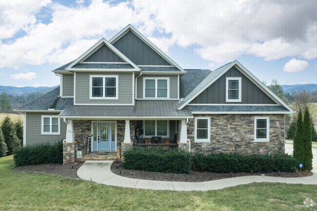 Large Craftsman homes can be seen sitting on large tracts of land in Etowah.