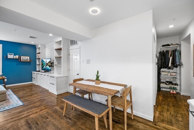 22 Battery St unit 1, Boston, MA 02109 - photo 3