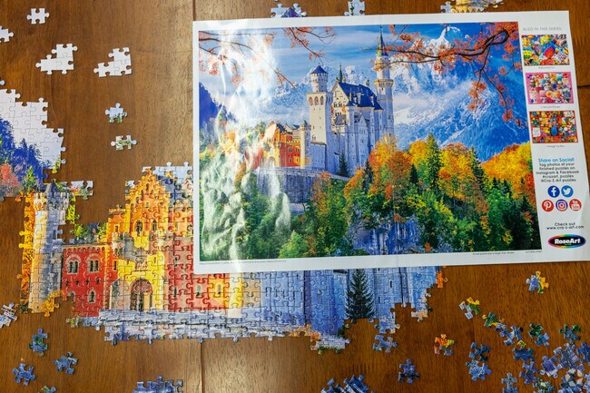 Many businesses have a table to relax and congregate in Skiatook.