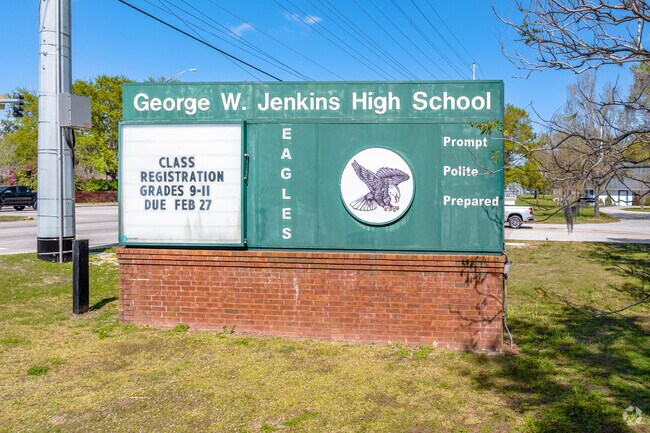 George Jenkins High School is a public school serving Grades 9-12.