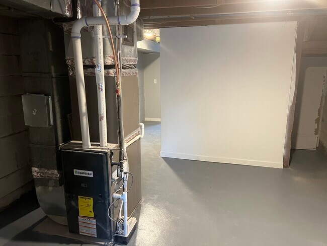 1020 Aurora Ave unit 1020 Aurora Ave, Saint Paul, MN 55104 - photo 2