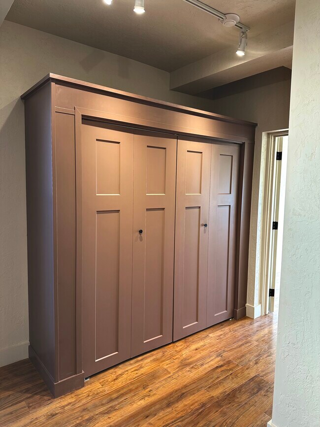 1005 Broadway Ave unit 2, Mattoon, IL 61938 - photo 4