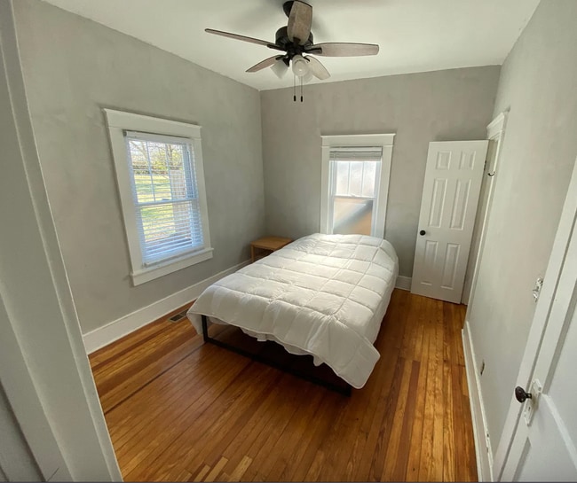 1212-C Mcchesney Ave unit B, Nashville, TN 37216 - photo 7